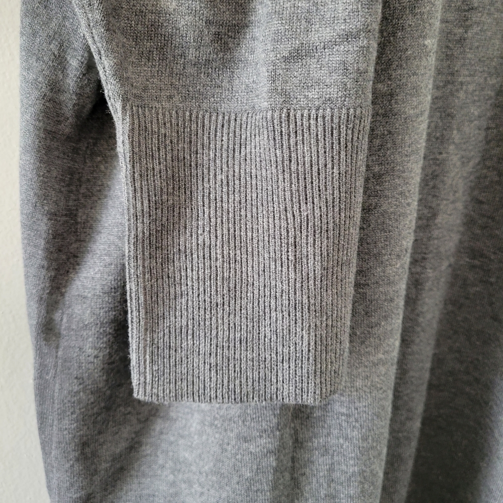 Avenue || 18/20 Gray Open Front Pearl Pockets Cardigan Sweater - Picture 7 of 9